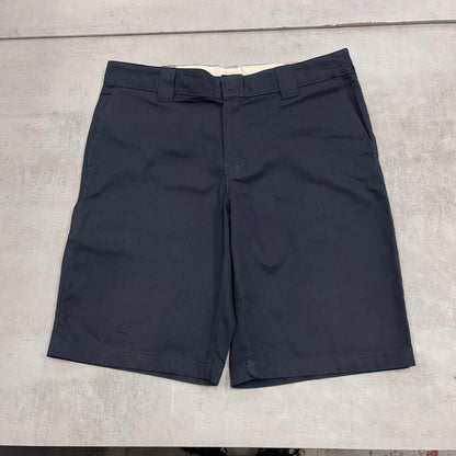 Baggy Dickies carpenter shorts W36
