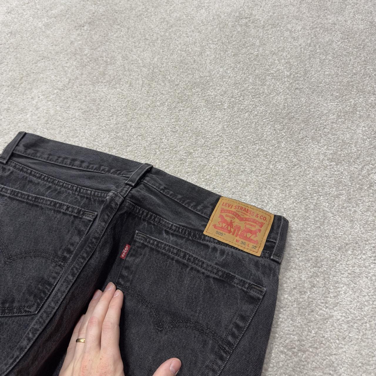 Levi’s 505 jeans y2k W36L30 black straight leg 505 pants red tab logo