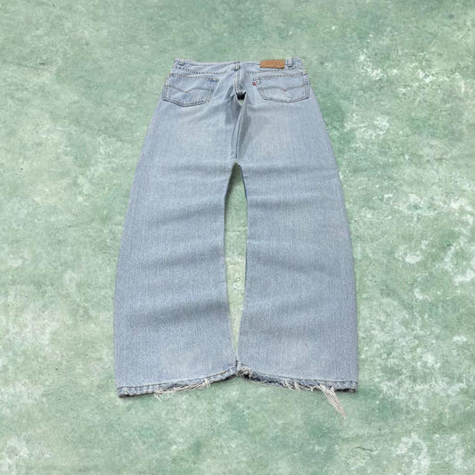 Vintage y2k Levi's 505 jeans blue Straight leg denim pants red tab logo