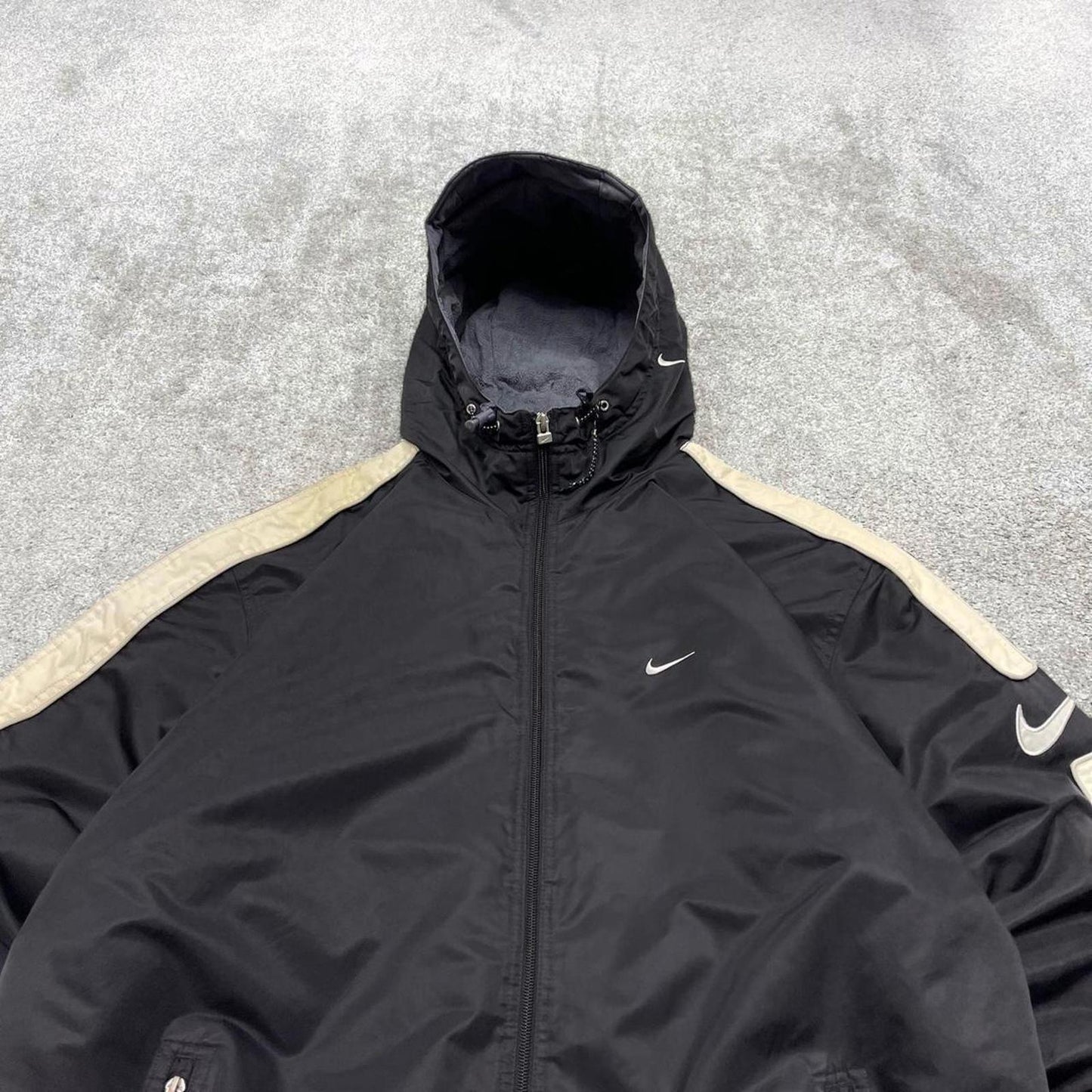 Vintage Nike technical windbreaker jacket Large men's black y2k hooded full zip up coat technical