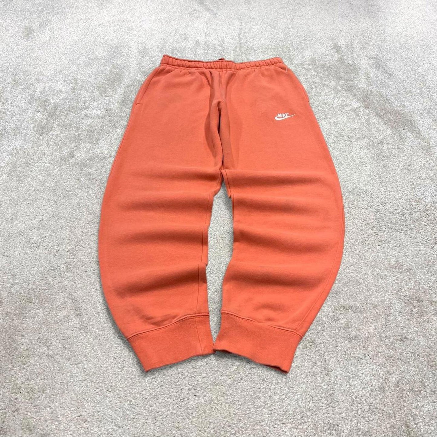 Peach Nike sweatpants Medium loose y2k style joggers Swoosh logo gym wear track pants casual sporty