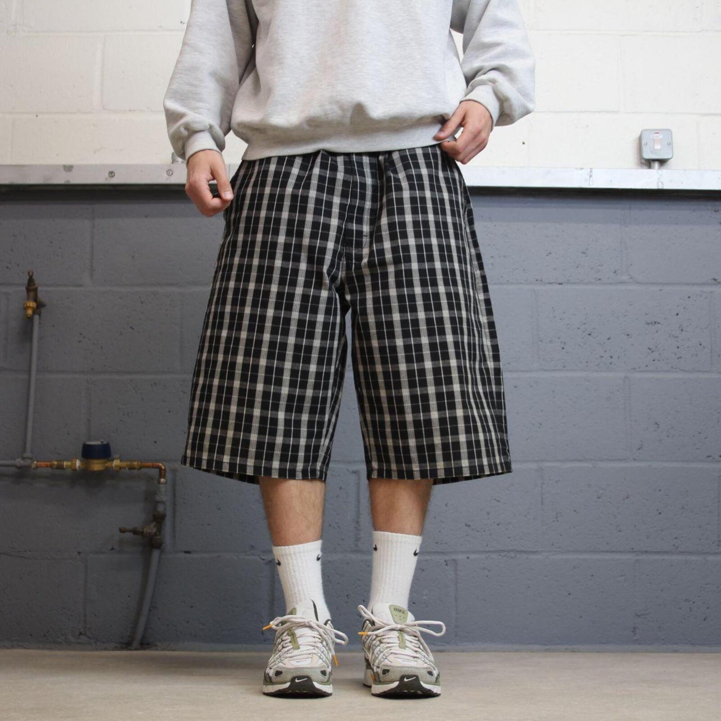 Dickies baggy checkered shorts carpenter black