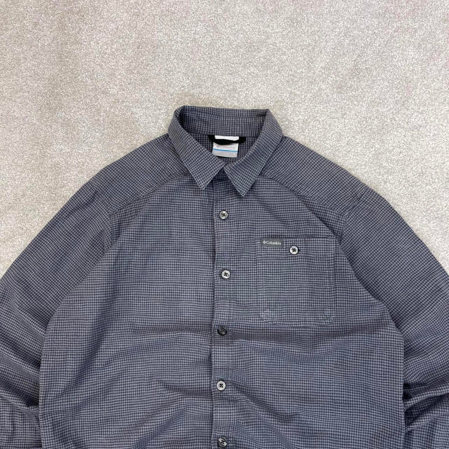 Grey checkered Columbia technical shirt Small men's long sleeve button up autumn y2k style