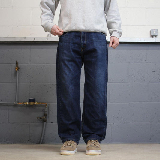 Vintage Y2K Levi’s 505 jeans blue Straight leg 00s style denim pants red tab logo