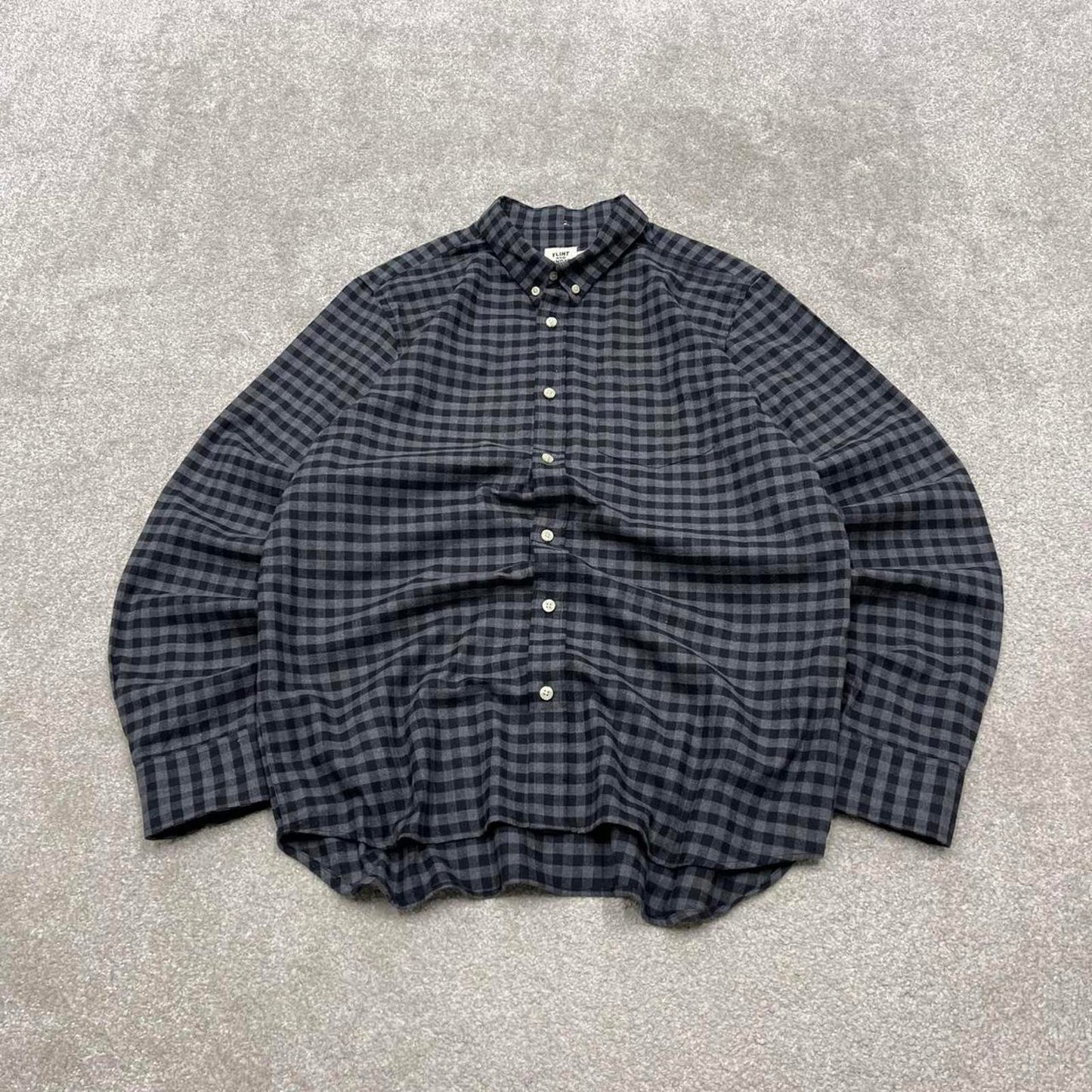 Checkered plaid flannel shirt autumnal XL grey Flint & Tinder men's long sleeve button up y2k style