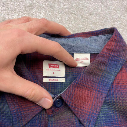 Y2K Levi’s checkered plaid flannel shirt red Long sleeve check button down