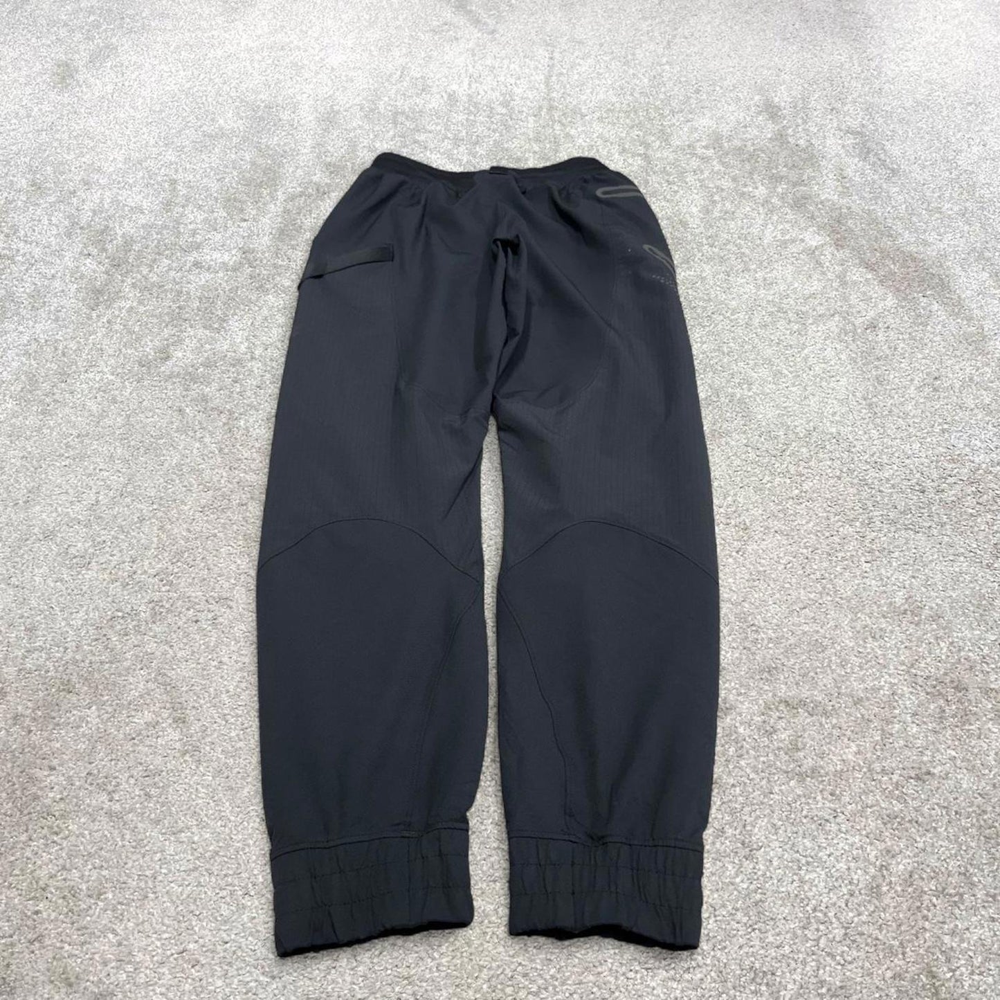 00s Under Armour tracksuit bottoms y2k small black joggers print logos gym wear trackies