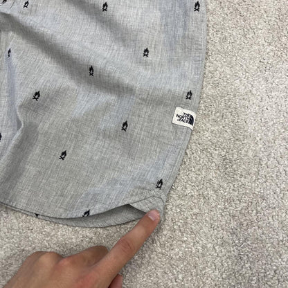 North Face funky pattern short sleeve shirt grey TNF surf style summer festival shirt