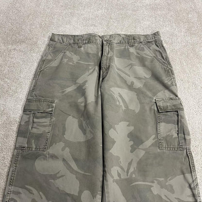 Wrangler baggy camo cargo pants y2k grey W40L30 wide leg Loose camouflage skater work pants