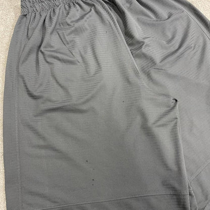 Baggy Nike sports shorts y2k grey Basketball style comfy loose floaty summer gym shorts