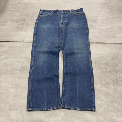 Vintage Wrangler jeans W38L30 mens blue 5 pocket denim jeans