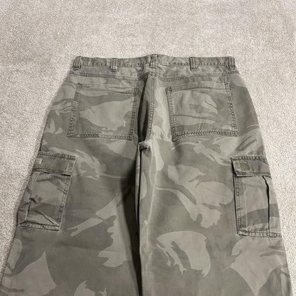 Wrangler baggy camo cargo pants y2k grey W40L30 wide leg Loose camouflage skater work pants