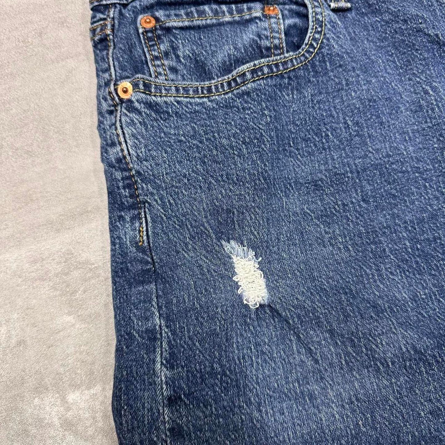 Vintage Mens Levi’s 405 jorts W36