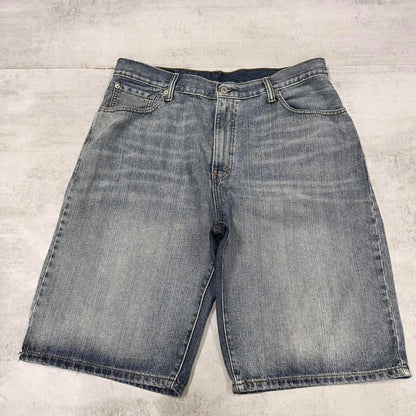 Mens Levi’s denim shorts W36