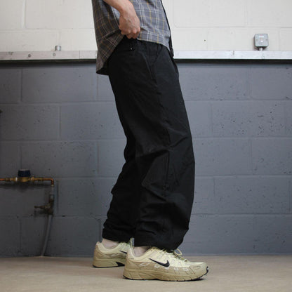 Y2K Nike pleated tracksuit bottoms black Medium drawstring swoosh logo track pants