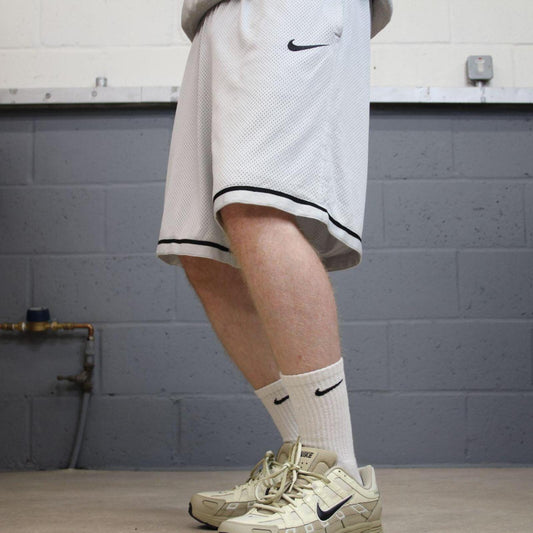 Loose Nike sports shorts y2k grey Basketball style comfy loose floaty summer gym shorts