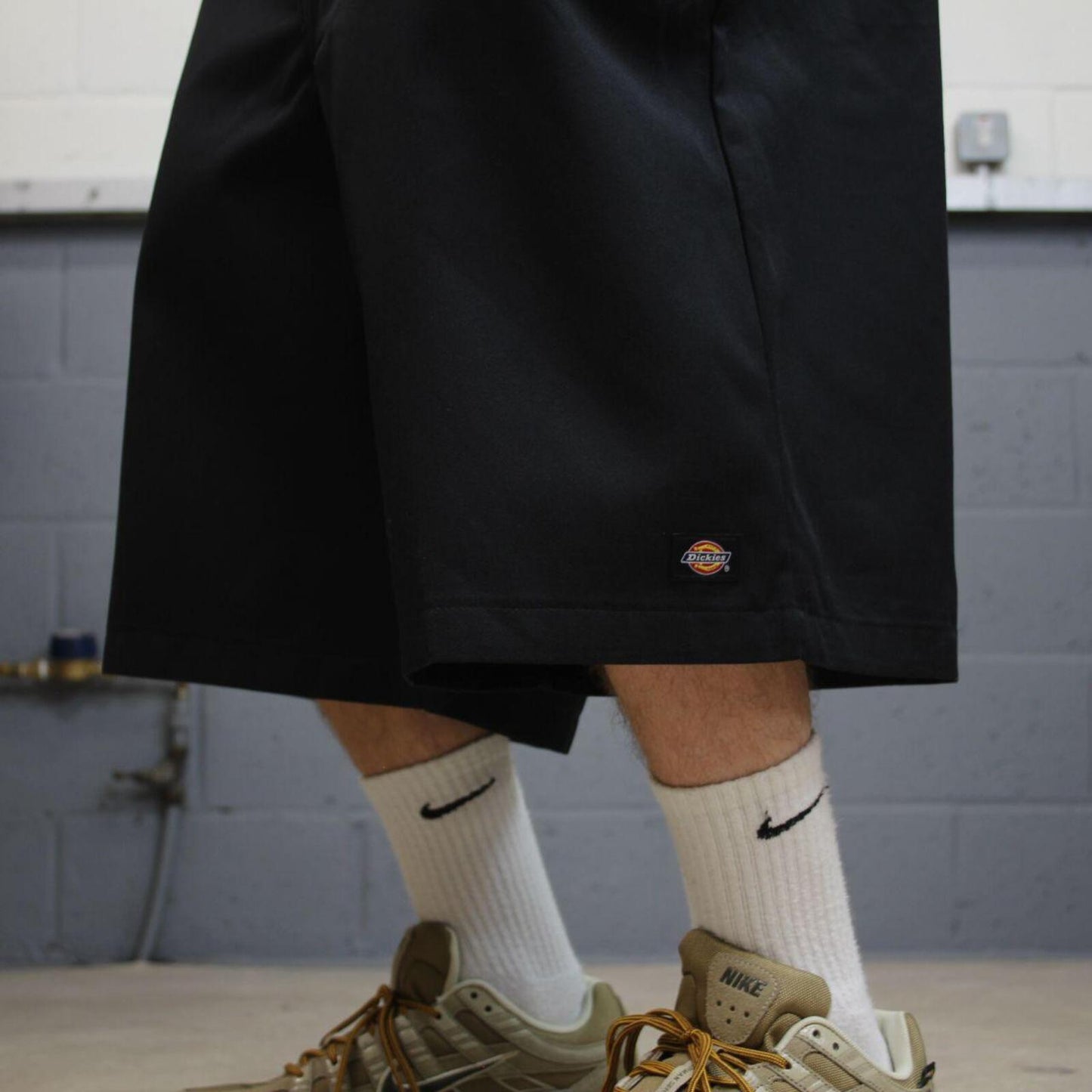 Dickies extra baggy chino shorts carpenter black Chino style skater shorts long wide leg festival