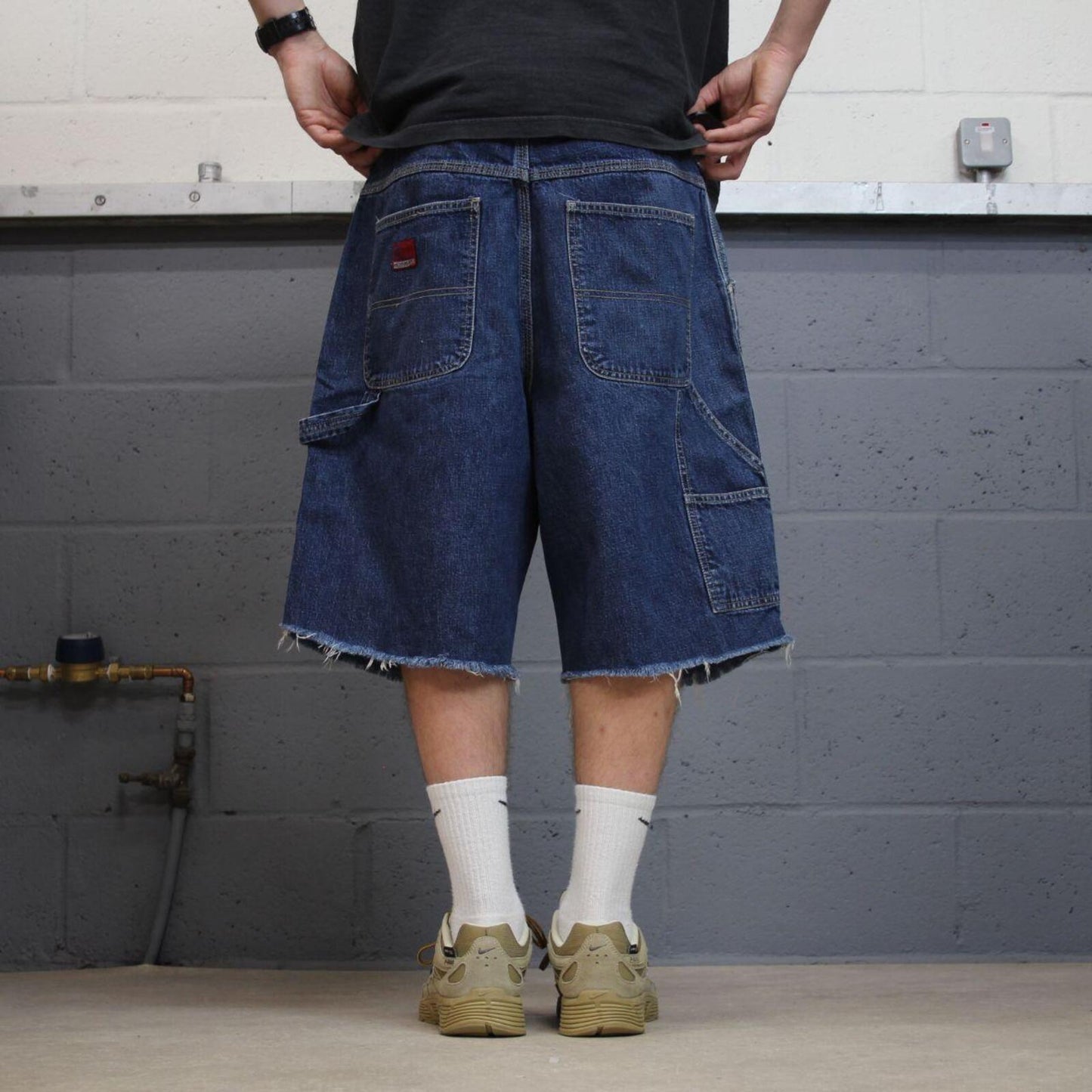 Frayed denim cargo shorts carpenter blue Benzene cut skater style jorts