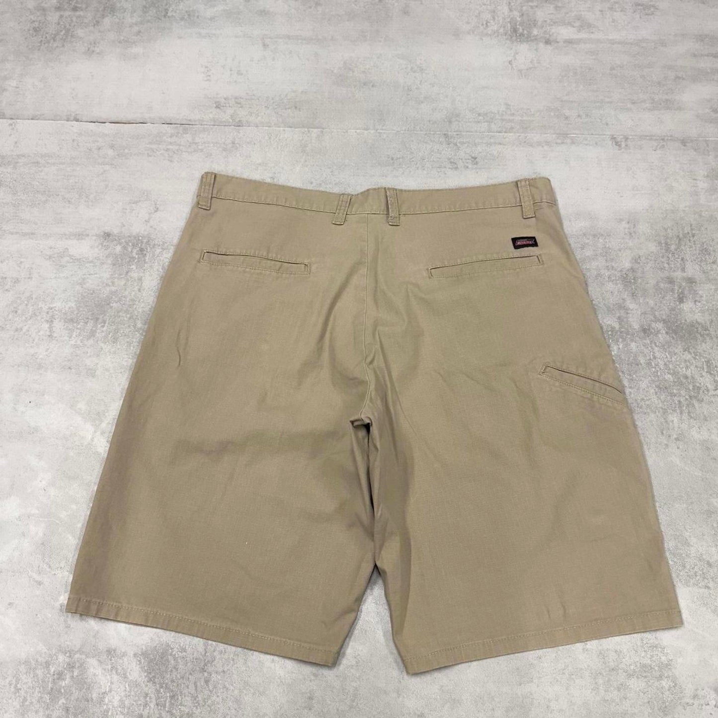Baggy Beige Dickies carpenter shorts W36