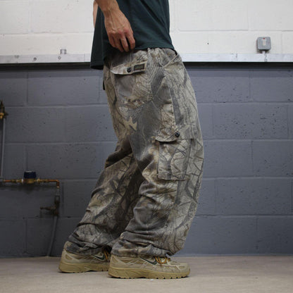 Vintage Liberty baggy camo cargo pants khaki Loose leg camouflage Y2K hunting style trousers