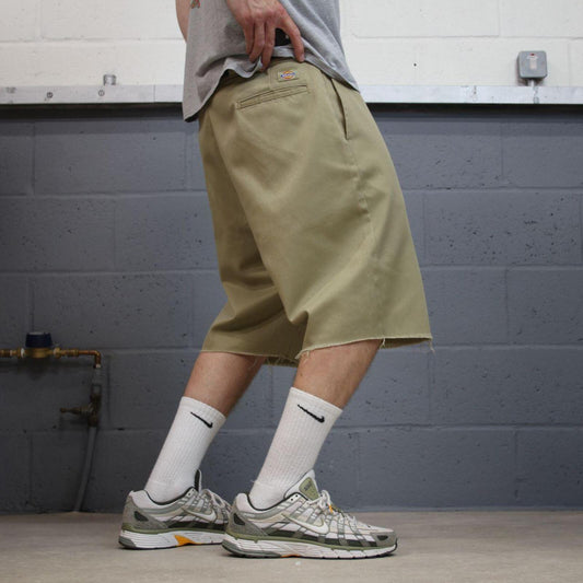 Dickies chino shorts loose khaki Twill chino skater style shorts loose leg