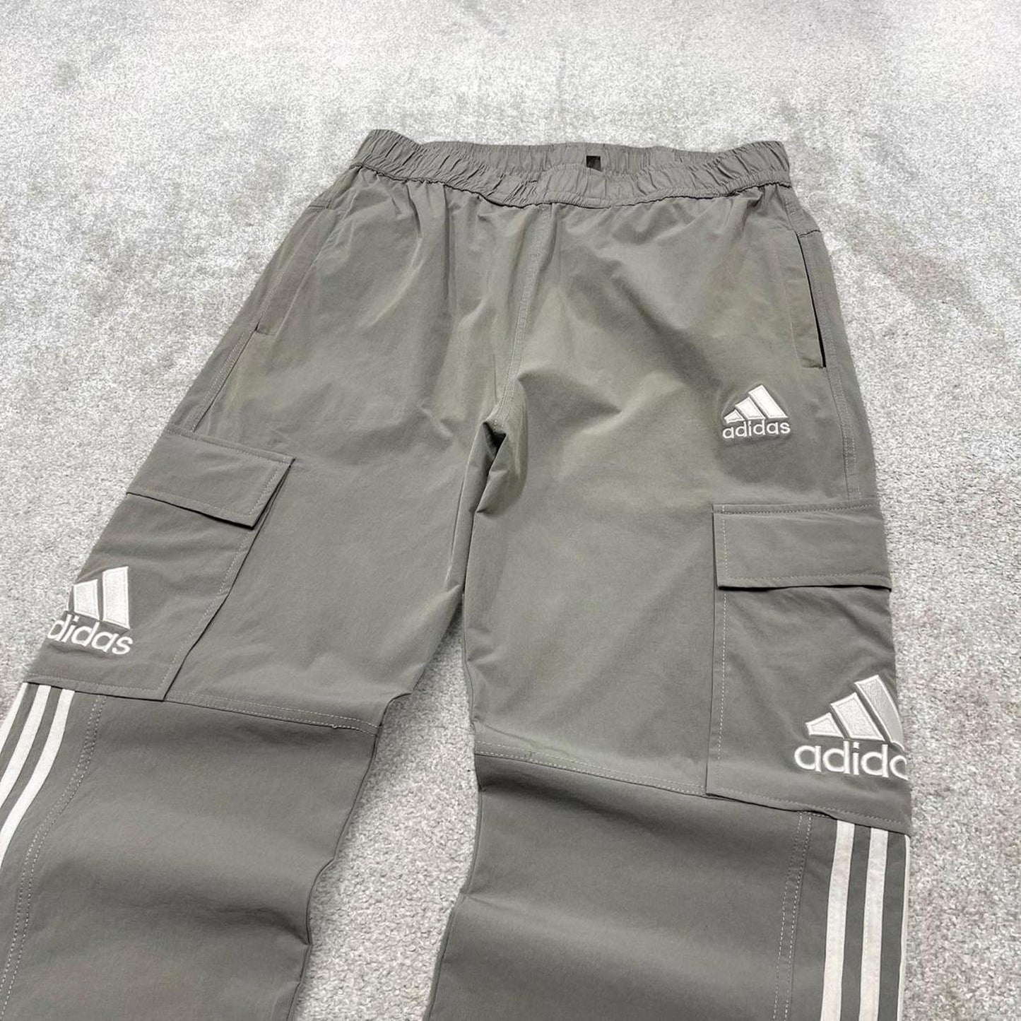 Grey Adidas tracksuit bottoms Medium y2k style sportswear cargo track pants