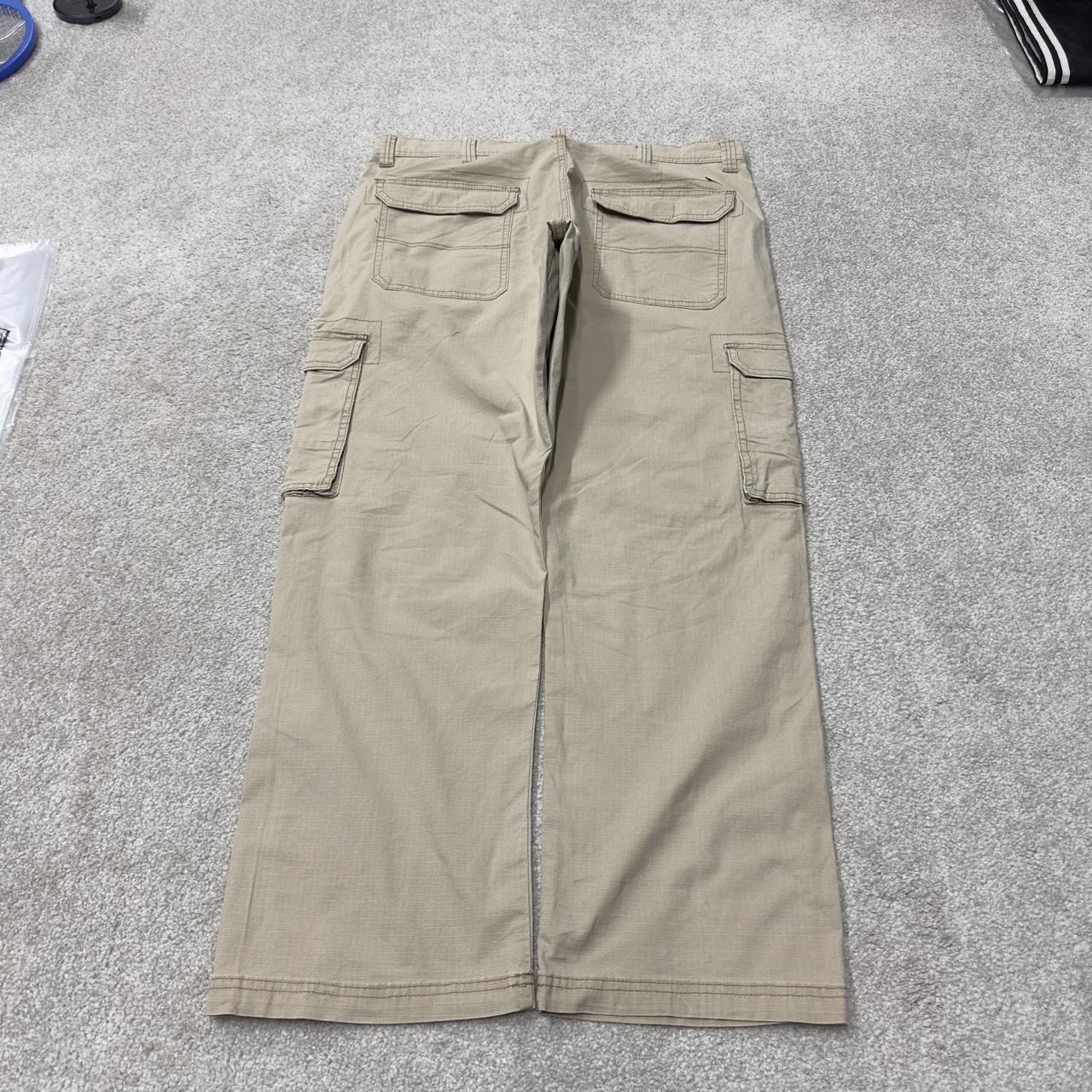 Wrangler cargo pants y2k beige W34L30 Straight leg skater work pants utility pockets