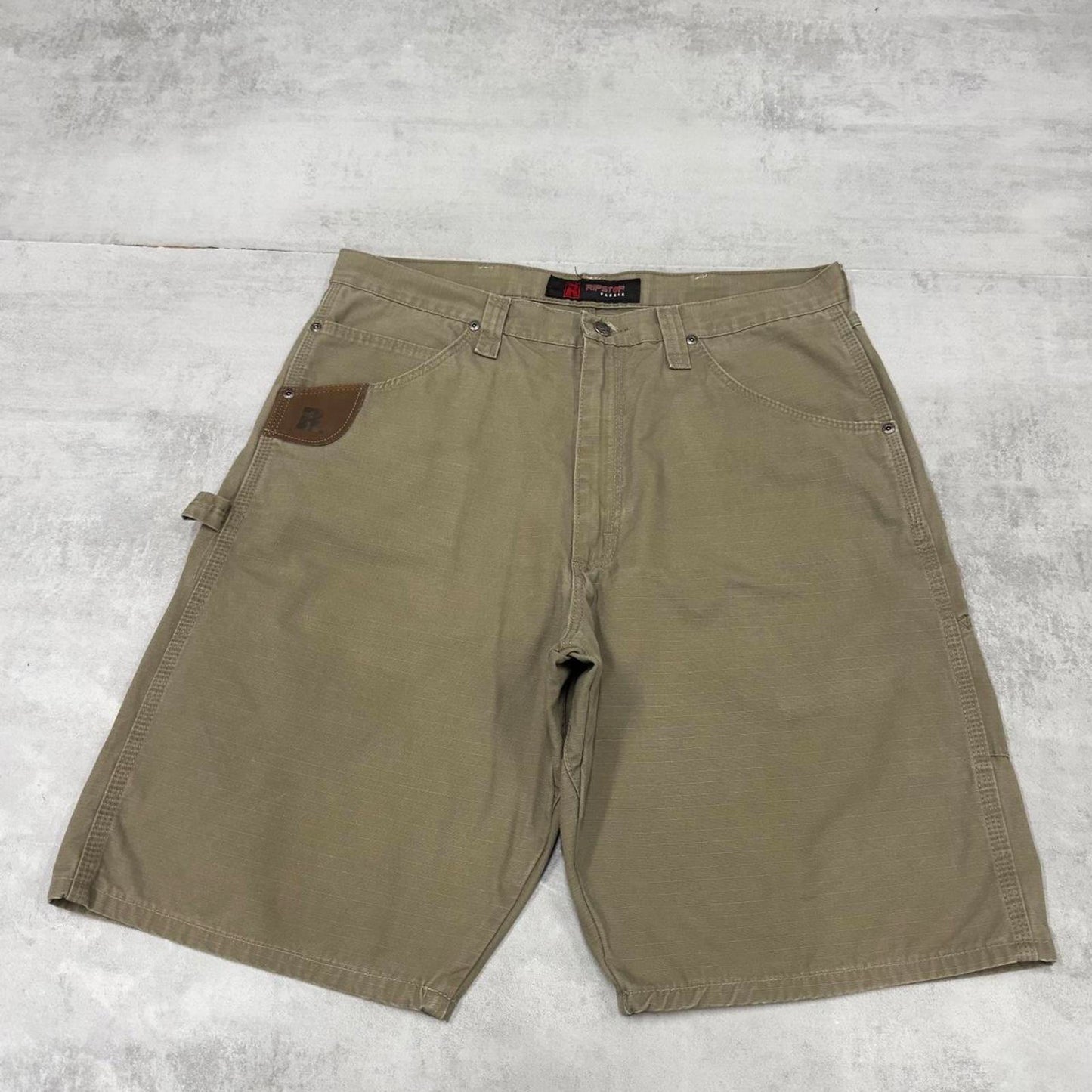 Khaki Wrangler carpenter Jorts W36