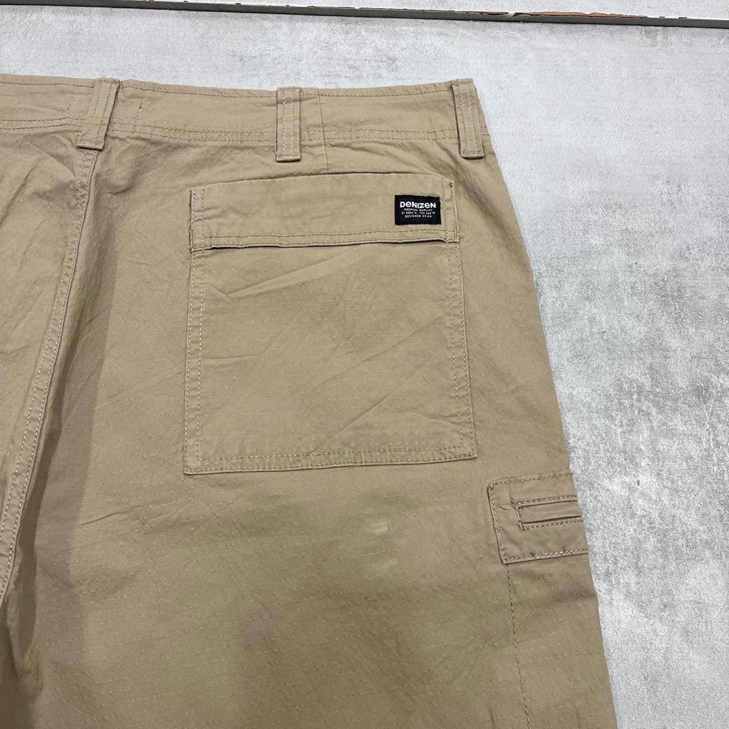 Mens Levis Denizen cargo shorts W40
