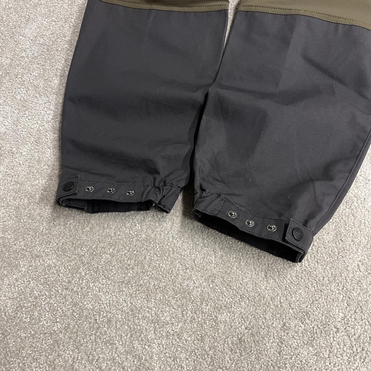 Convertible technical hiking pants y2k green RVRC trouser shorts with zip of legs