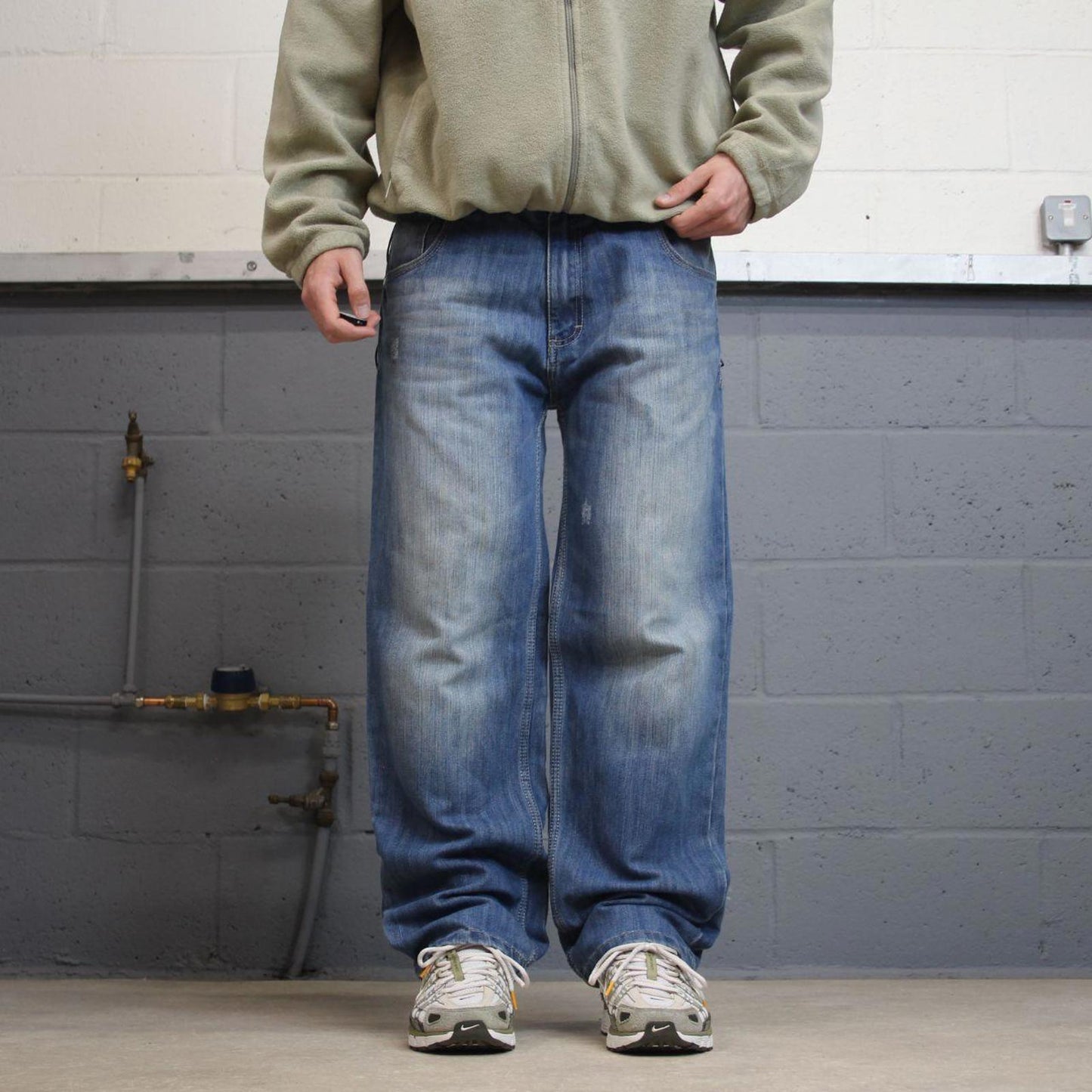 Y2K Southpole jeans embroidered blue Loose straight leg denim skater 00s style pants