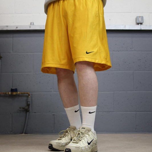 Loose Nike sports shorts y2k yellow Casual style comfy loose floaty summer gym shorts