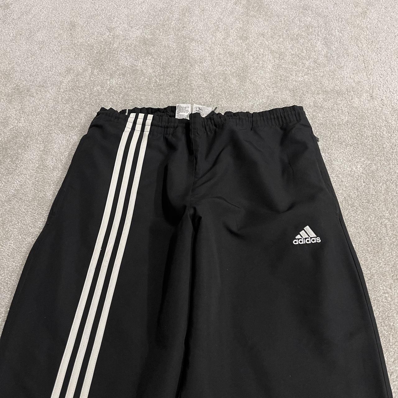 Y2K Adidas baggy tracksuit bottoms black Medium embroidered logo side stripes track pants