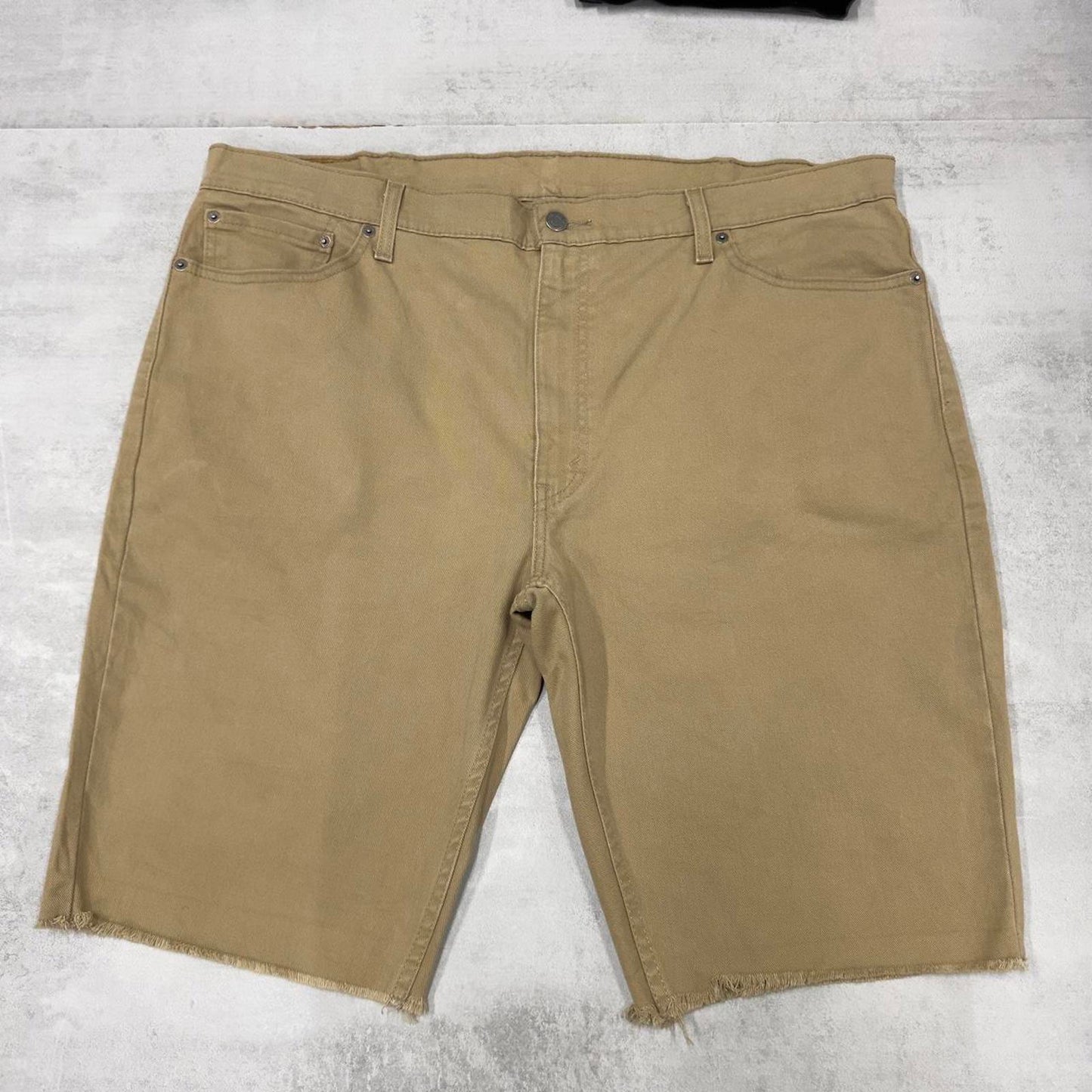 Mens Levi’s jorts W42