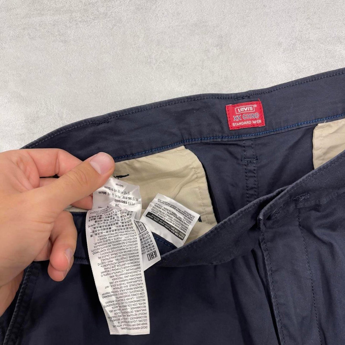 Navy Levis XX Chino shorts W38