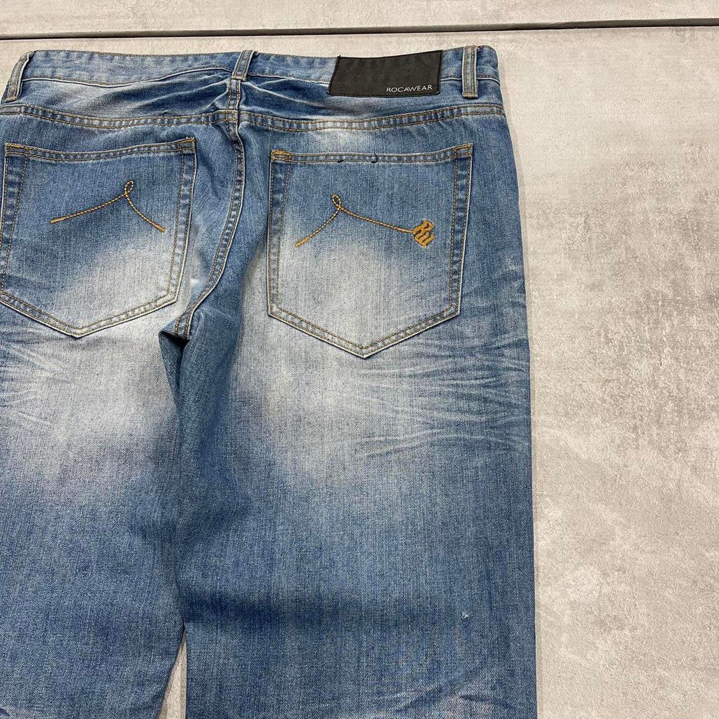 Blue embroidered Rocawear jeans W36L32 y2k style denim rap skate