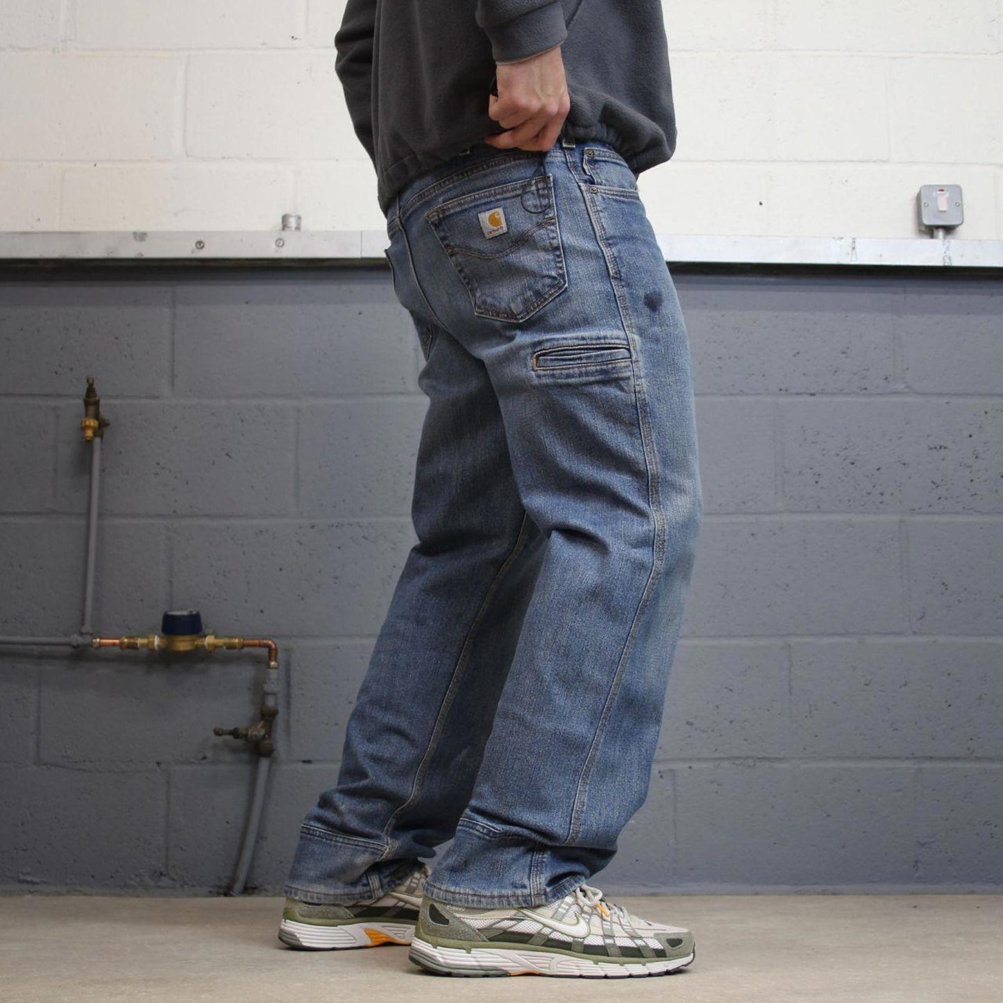 Carhartt carpenter jeans blue 90s skater style W38L32 relaxed denim 5 pocket pants