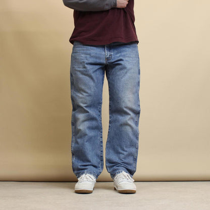 Blue Wrangler jeans W38L30 denim straight leg 90s style jeans