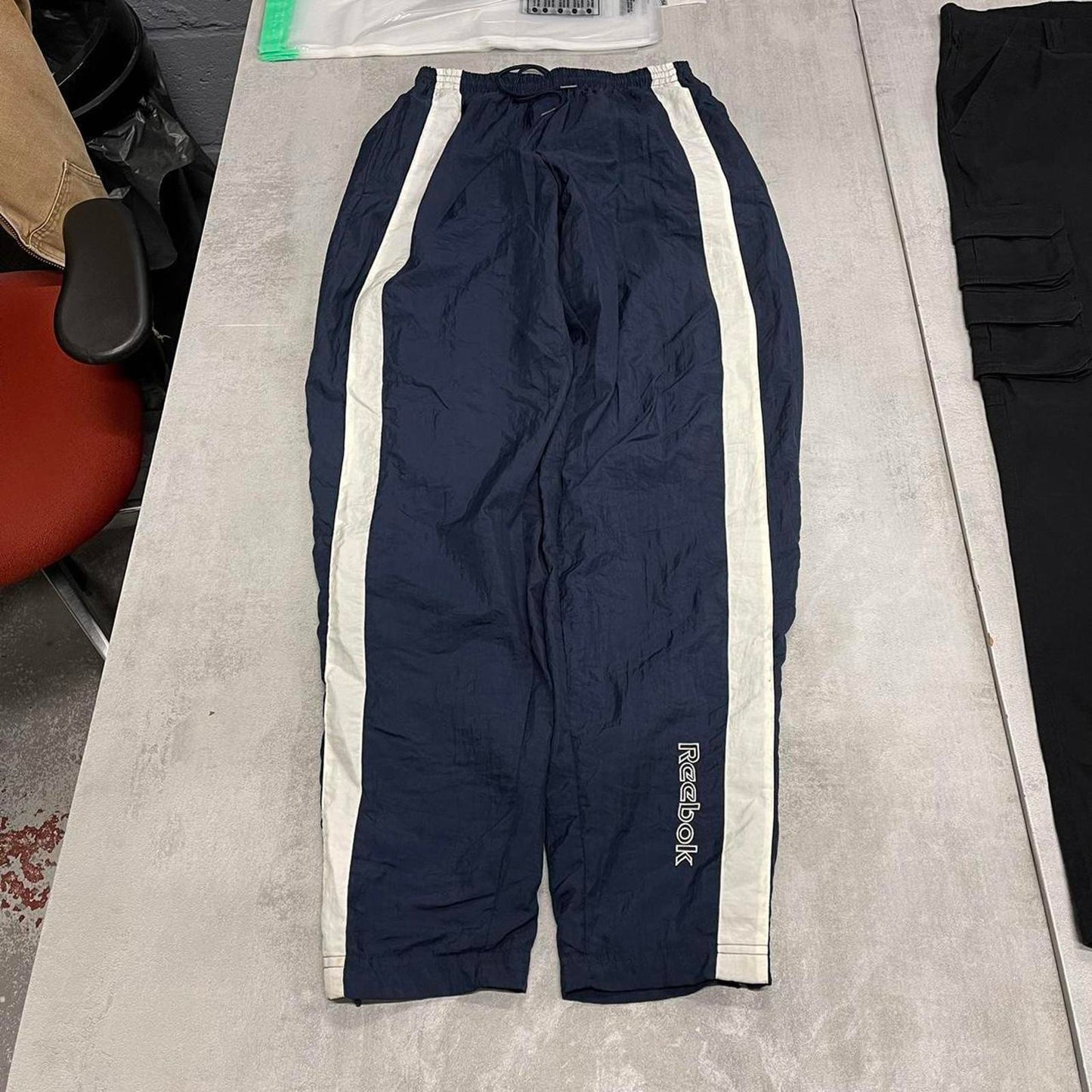 Vintage Reebok tracksuit bottoms Medium trackies joggers