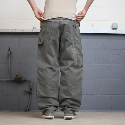 Green Dickies carpenter jeans W38 L30 baggy canvas skater cargos