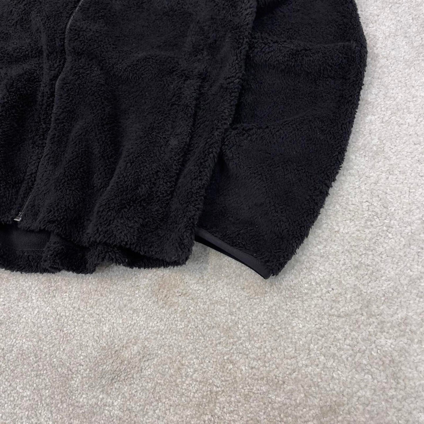 Black Fila deep pile technical fleece Medium Women's full zip up y2k style teddy bear autumn