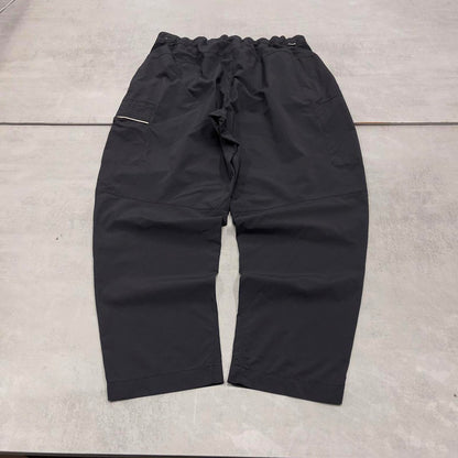 Black Nike trackies W38 loose y2k floaty leg joggers embroidered logo gym wear tracksuit bottoms