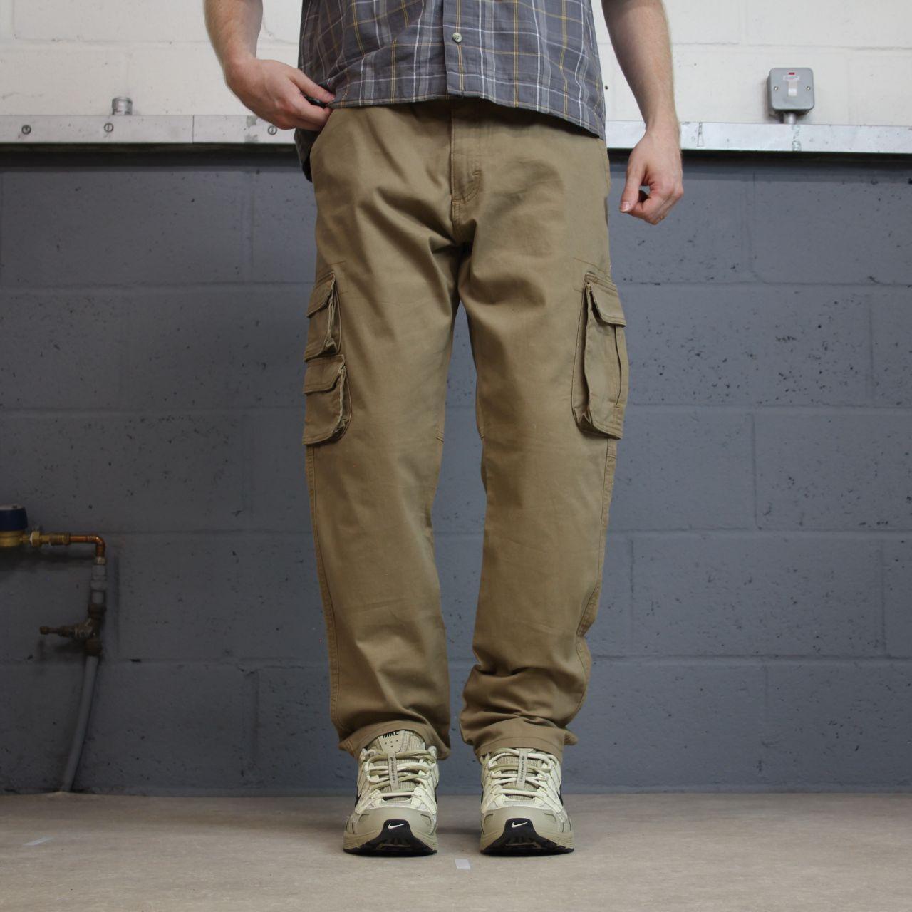 Wrangler cargo pants y2k khaki W36L30 Regular taper fit utility workwear style trousers