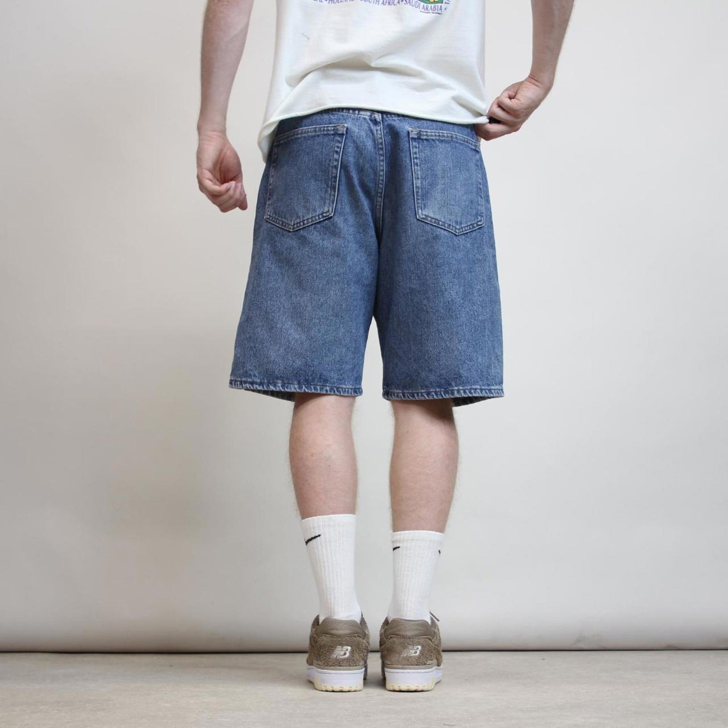 Loose Wrangler jorts W34