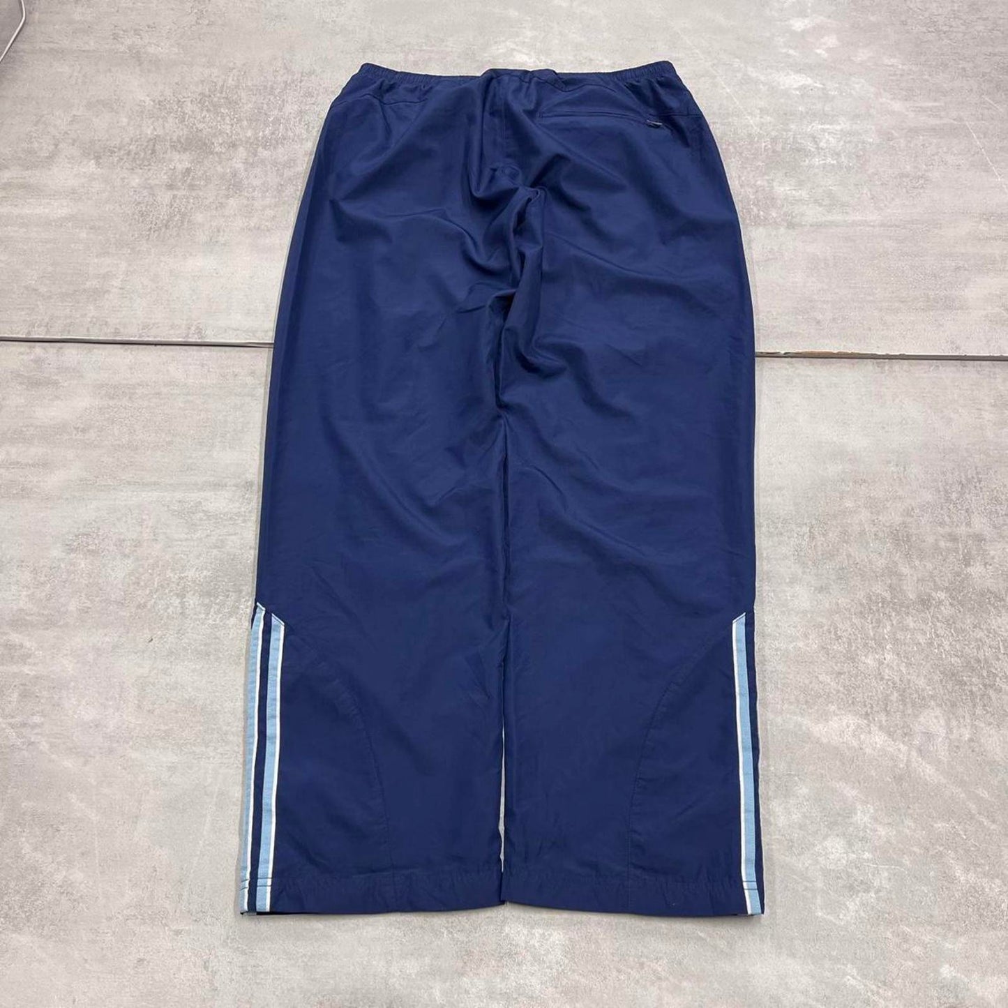 Baggy Adidas trackies L