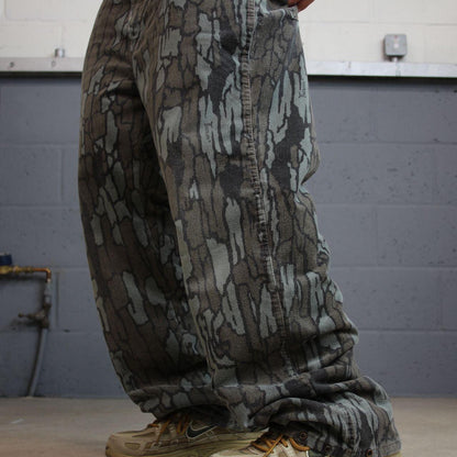 Vintage Duxbak baggy camo pants grey brown Wide leg Thinsulate insulated Trebark camouflage trousers