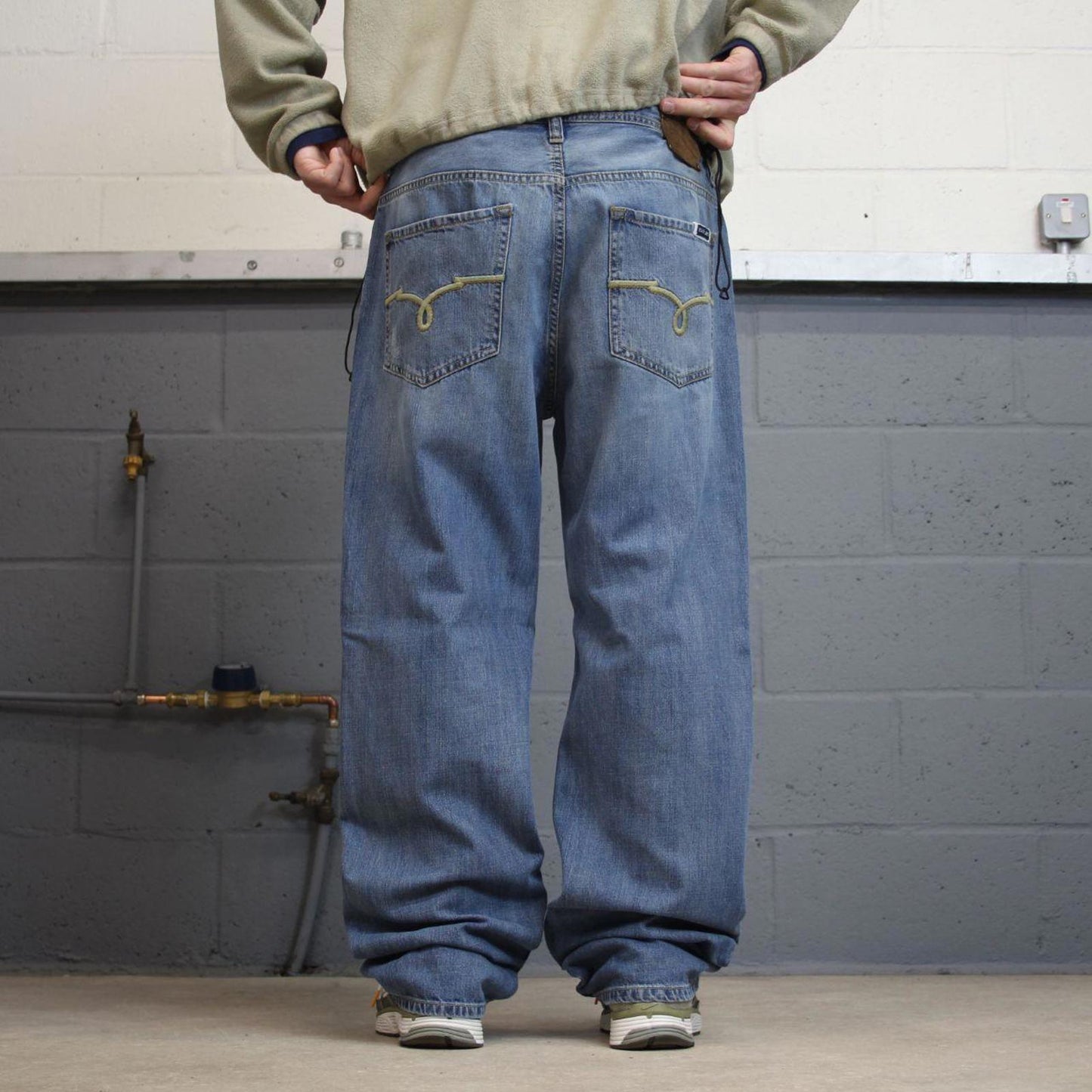 Y2K Ecko Unltd jeans W38 L33 loose embroidered hip hop style jeans