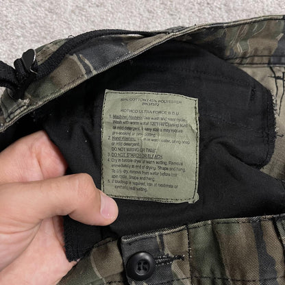 Vintage camo cargo pants y2k utility green Straight fit camouflage combat cargos