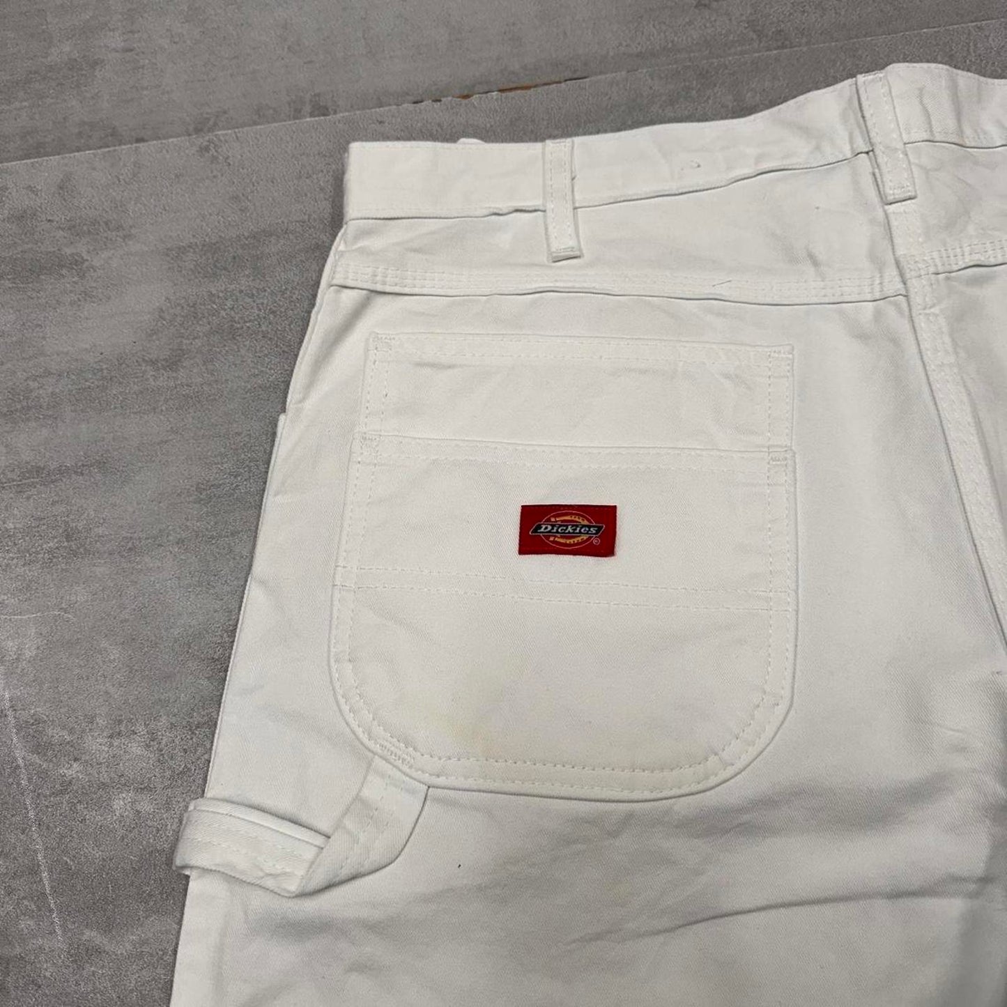White Dickies carpenter pants W36L32 loose painter work cargos