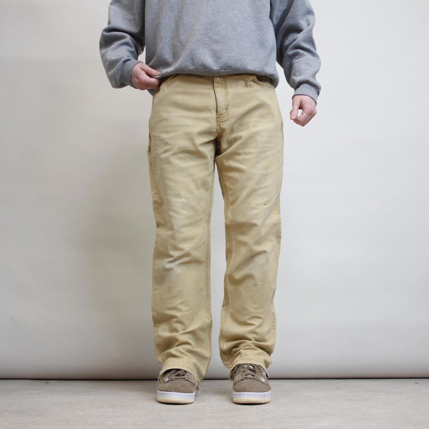 Cream Carhartt carpenter trousers W34L32 relaxed fit skater style pants